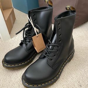 De. Martens 1460 boots